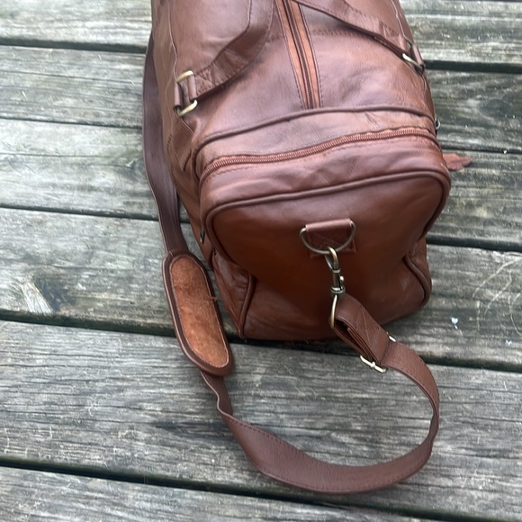 Vintage Merit, Phillip Morris leather weekender duffle bag brown 20x10x10 - Picture 5 of 8